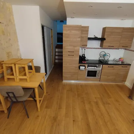 Au 47 Apartment